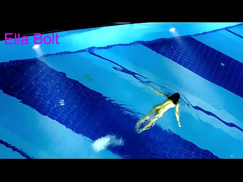 ❤️ İzlemeden duramıyorum, genç sarışın ELLA BOLT resort havuzunda çıplak yüzerken yakalandı ️ Seks videosu pornoda tr.japangaysex.ru ️❤